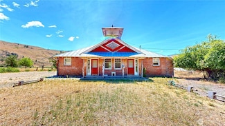 18 Old Carlton Rd, Carlton, WA 98814