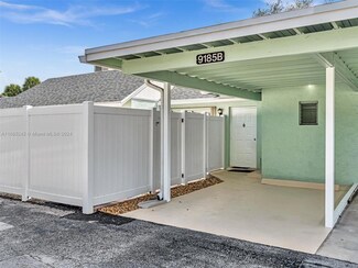 9185 SW 5th St Unit B, Boca Raton, FL 33428