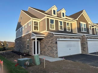 17911 Giants Way, Lakeville, MN 55044