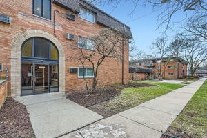 18550 Torrence Ave Unit 25, Lansing, IL 60438