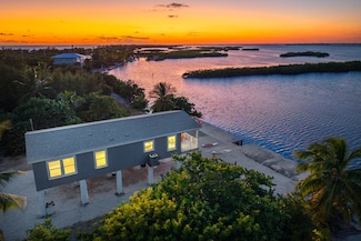 1370 Long Beach Dr, Big Pine Key, FL 33043