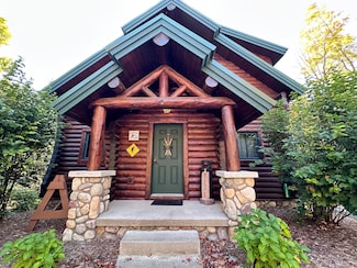 01268 Powder Ridge Dr, Boyne Falls, MI 49713