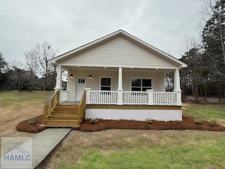 16 Pear St, Ludowici, GA 31316