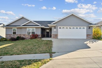 2110 Cobalt Ct, Dubuque, IA 52001