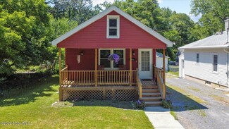 49 Washington Ave, Scotia, NY 12302