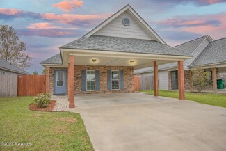 319 Harvest Ln, Meaux, LA 70510