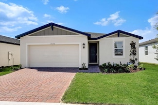 2626 Irish Elk Ave, Davenport, FL 33837