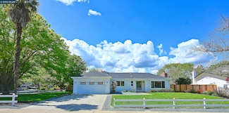 383 Caravelle Dr, Walnut Creek, CA 94598