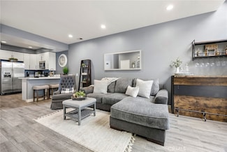 950 S Country Glen Way, Anaheim, CA 92808