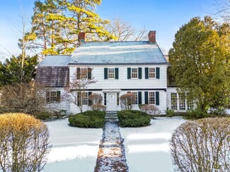 17 Midland Rd, Wellesley, MA 02482