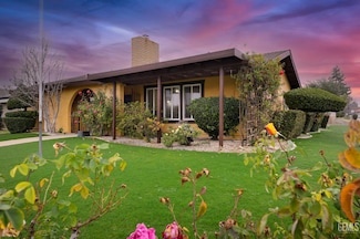 4312 Cambridge Dr, Bakersfield, CA 93306