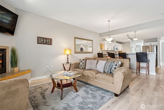 262 Oyhut Bay Blvd SW Unit 101, Ocean Shores, WA 98569