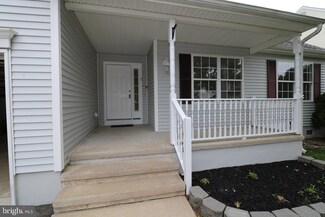 1 Osbourn Ct, Tuckerton, NJ 08087