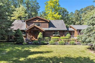 8021 Poplar Dr, Dexter, MI 48130