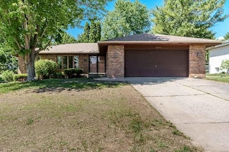 5718 Tasselbury Close, Rockford, IL 61114