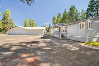 52550 Day Rd, La Pine, OR 97739