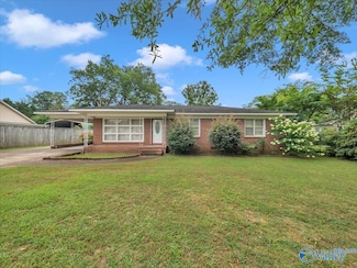 303 Veterans Dr, Scottsboro, AL 35768