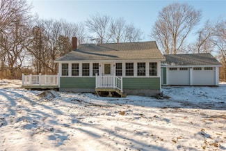 30 Barber Heights Ave, North Kingstown, RI 02854