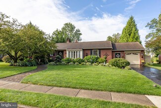 422 N 4th St, Souderton, PA 18964