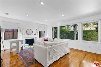 1382 Appleton Way, Venice, CA 90291