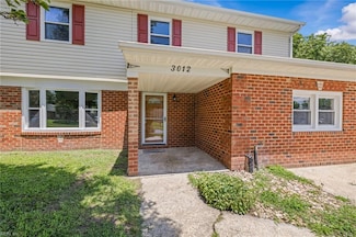 3012 Camelot Blvd, Chesapeake, VA 23323