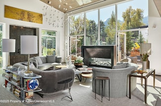 219 N Monarch St, Aspen, CO 81611