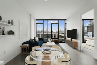 429 Kent Ave Unit 904, Williamsburg, NY 11249