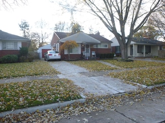 16800 Veronica Ave, Eastpointe, MI 48021