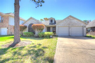 4906 Lochman Ln, Pearland, TX 77584