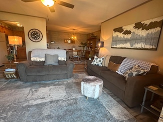 150 Wilshire Dr Unit 57, Hollister, MO 65672