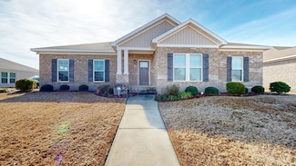 122 Litchfield Dr, Dothan, AL 36301