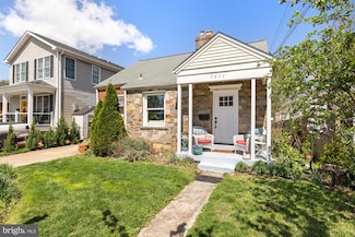 1611 13th St S, Arlington, VA 22204
