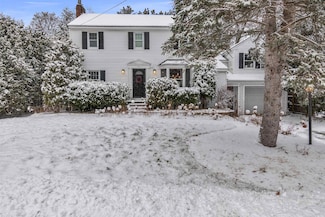 6 Mayfair St, South Burlington, VT 05403