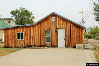 323 N 8th St, Thermopolis, WY 82443