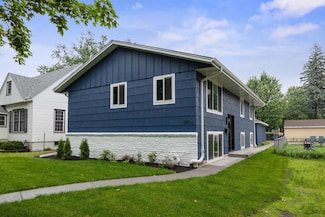 3936 Quail Ave N, Robbinsdale, MN 55422