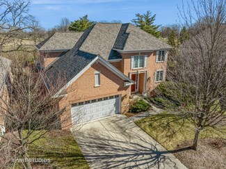 823 Balmoral Ln, Northbrook, IL 60062
