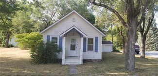 501 W Auberry Grove, Jamesport, MO 64648