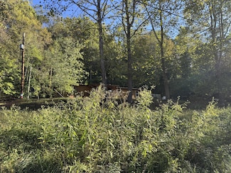 1800 Walgrove Rd, Elkview, WV 25071