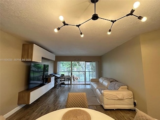 8977 Wiles Rd Unit 2082, Coral Springs, FL 33067