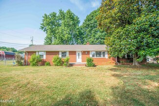 2914 Mcnutt Ave, Maryville, TN 37804