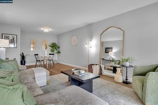 2137 Otis Dr Unit 111, Alameda, CA 94501