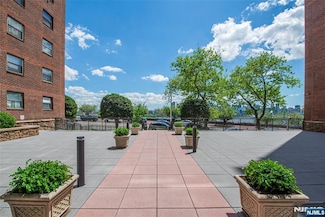 6515 Boulevard E Unit 6E, West New York, NJ 07093