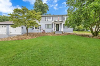 1310 Edgewood Rd, Beaver Falls, PA 15010