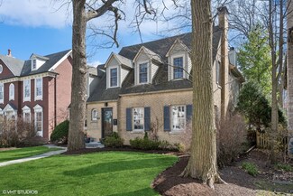 1030 Oak St, Winnetka, IL 60093