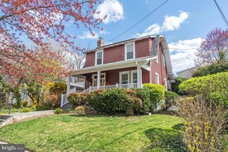 4511 43rd Place NW, Washington, DC 20016