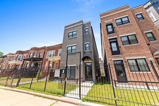 6622 S University Ave Unit 3, Chicago, IL 60637