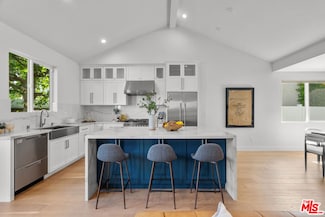 16820 Mccormick St, Encino, CA 91436