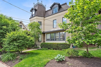 6015 Walnut St Unit 201, Pittsburgh, PA 15206