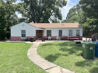 1608 Walnut St, Carrollton, TX 75006