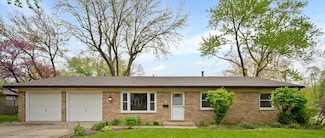 16 Circle Dr E, Montgomery, IL 60538